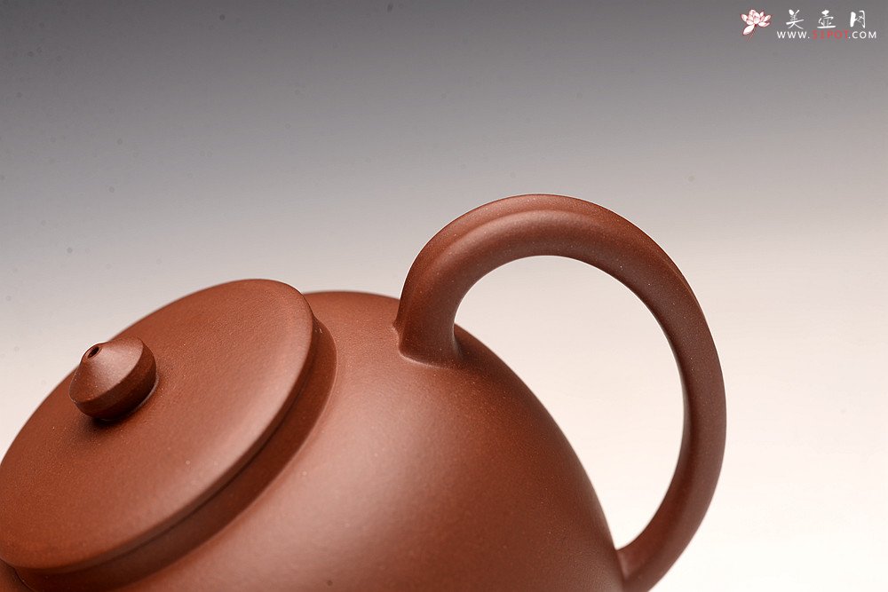 紫砂壶图片：于洪霞丙申秋全手新作 线条简练 饱满精神 明式龙蛋 - 宜兴紫砂壶网