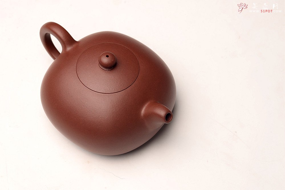 紫砂壶图片：储俊伟丙申秋作品 方圆之魅 素芳雅致 全手寓方 - 宜兴紫砂壶网