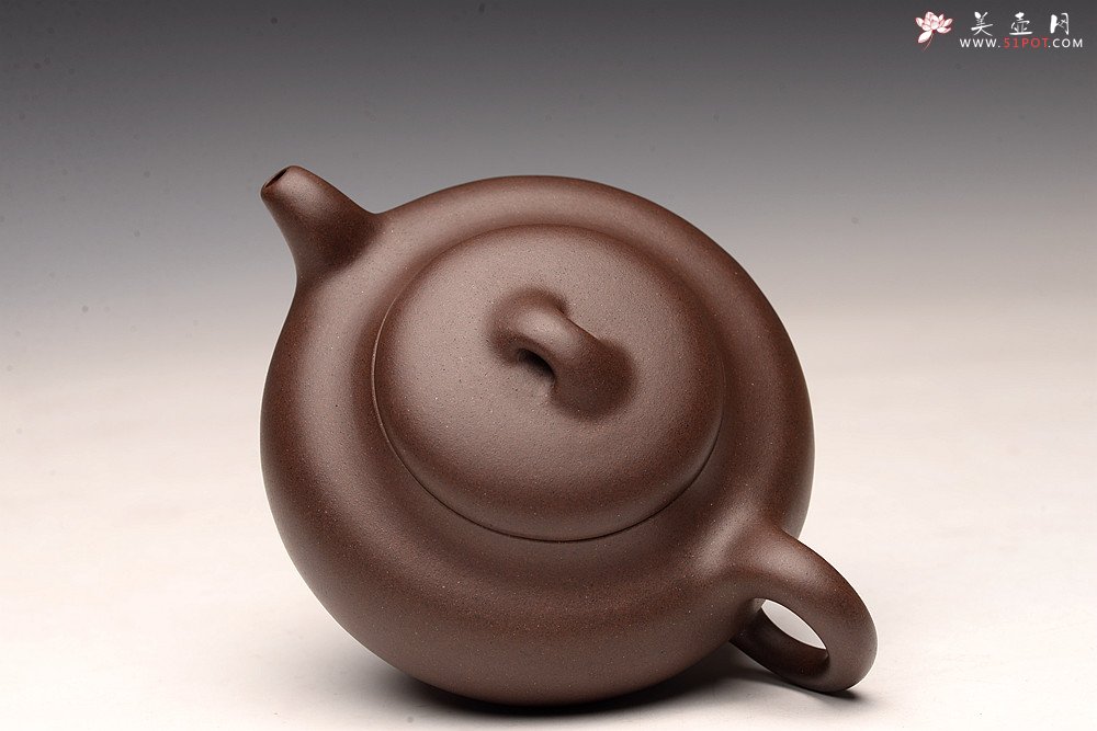 紫砂壶图片：沈秋伟丙申夏全手摹古 饱满耐品 线条流畅 老拼紫 朴圆  - 宜兴紫砂壶网