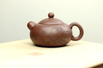 紫砂壶图片：谭华斌近作 道洪风格之玉露 刀法精炼 可人小壶 美壶特惠 - 宜兴紫砂壶网