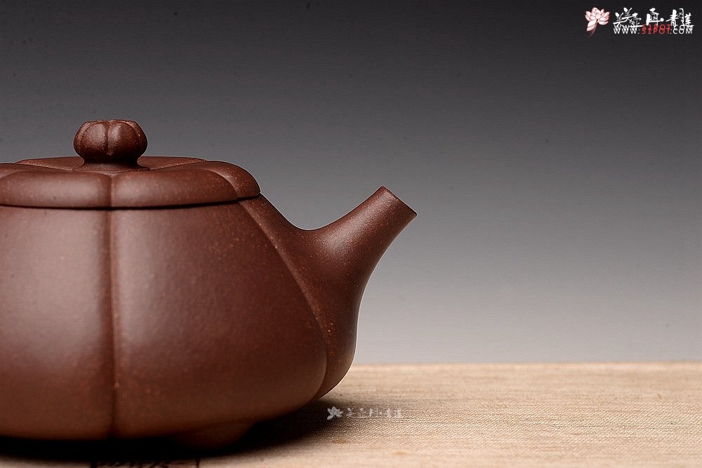 紫砂壶图片：周斌丙申夏全手筋囊器 新梅花石瓢 颇有新意  - 宜兴紫砂壶网