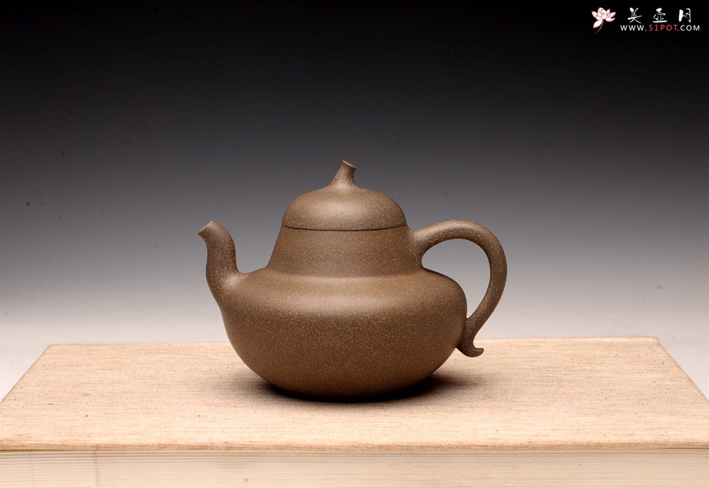 紫砂壶图片：钱建荷丙申年全手新作 寓意吉祥 优质青段 福禄 - 宜兴紫砂壶网