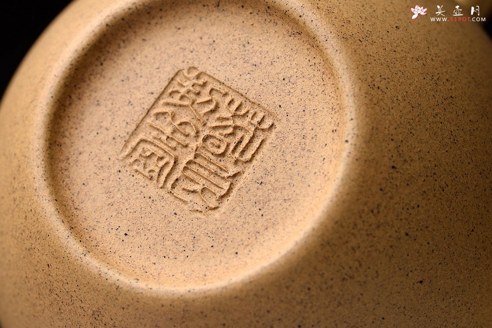 紫砂壶图片：邵春良老师全手近作 本绿小莲子 端庄秀美 泥料温润如玉 - 宜兴紫砂壶网