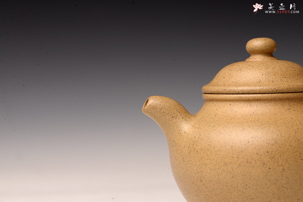 紫砂壶图片：邵春良老师全手近作 本绿小莲子 端庄秀美 泥料温润如玉 - 宜兴紫砂壶网