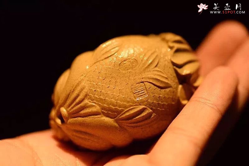 紫砂壶图片： 茶盘尤物  做工精细 生动传神 寓意吉祥之鸿运当头 - 宜兴紫砂壶网