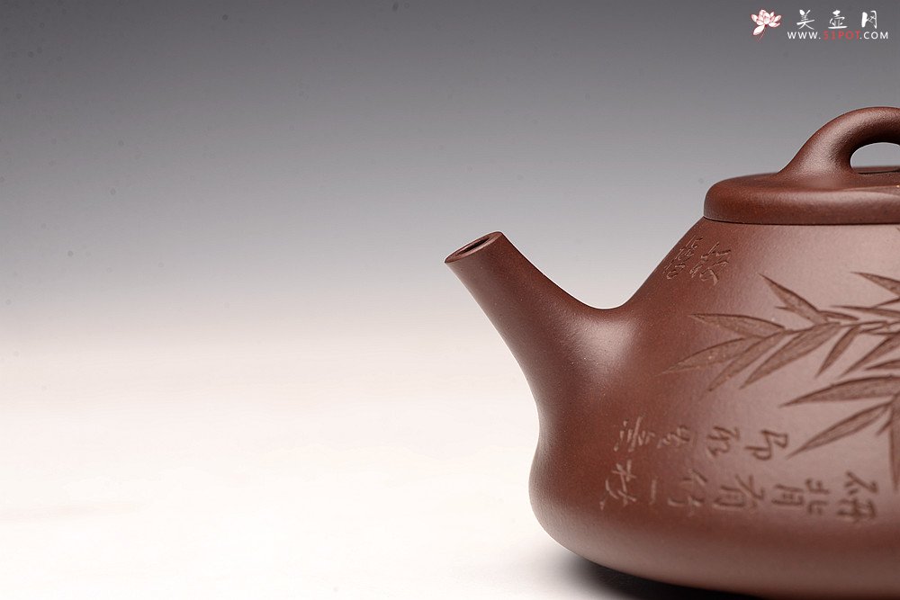 紫砂壶图片：周路健丙申夏摹古之作 张听刚装饰 文气隽永 致敬经典 全手子冶石瓢 - 宜兴紫砂壶网