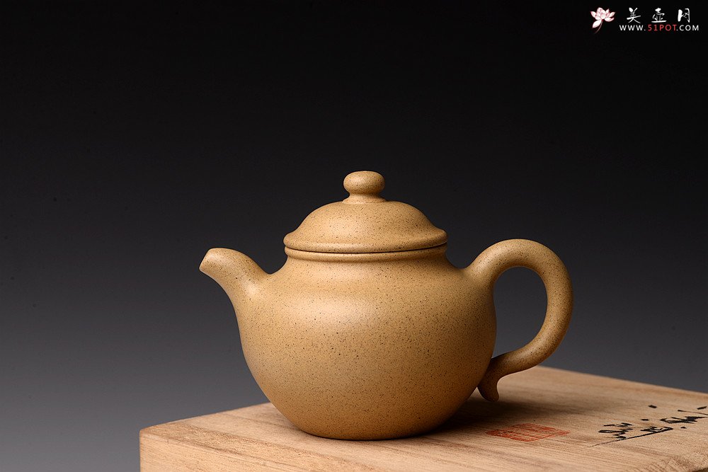 紫砂壶图片：邵春良老师全手近作 本绿小莲子 端庄秀美 泥料温润如玉 - 宜兴紫砂壶网