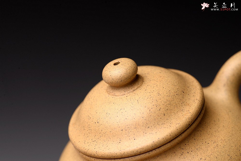 紫砂壶图片：邵春良老师全手近作 本绿小莲子 端庄秀美 泥料温润如玉 - 宜兴紫砂壶网