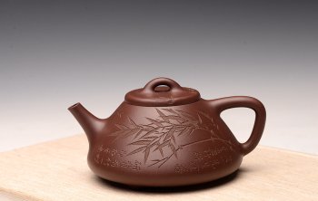 紫砂壶图片：周路健丙申夏摹古之作 张听刚装饰 文气隽永 致敬经典 全手子冶石瓢 - 宜兴紫砂壶网