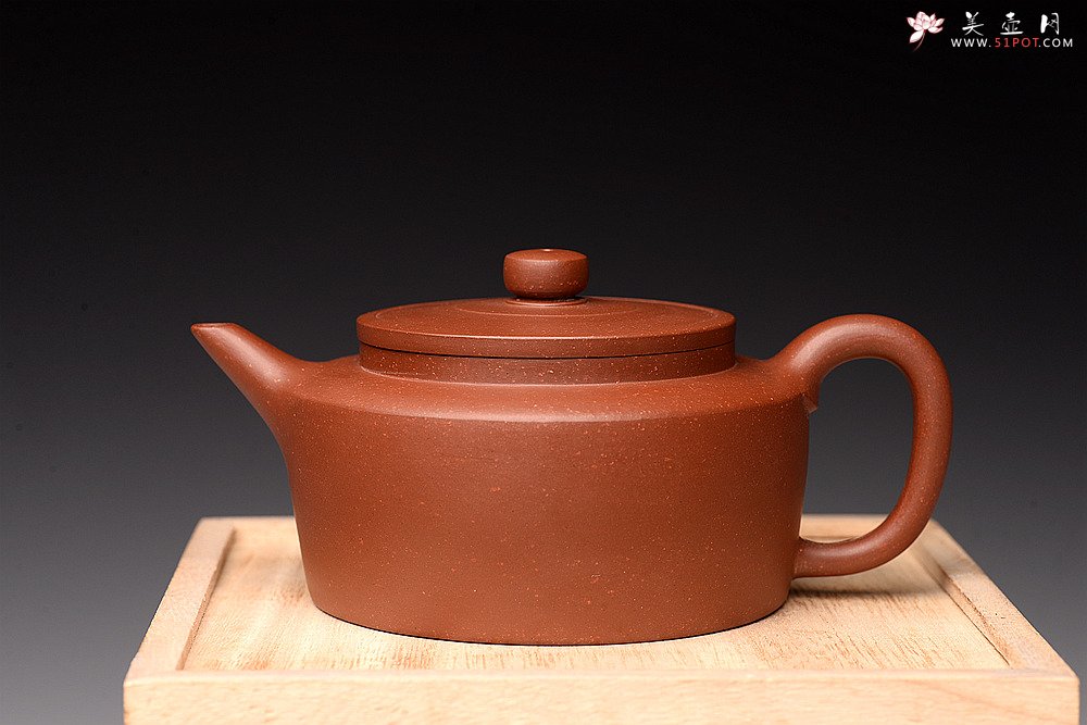 紫砂壶图片：路达丙申全手新作 线条挺拔 单片拍打成型 性价比高 圆璧 - 宜兴紫砂壶网