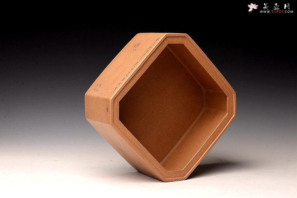 紫砂壶图片：李彦雄最新力作 通景山水 ~水洗 精品代表作 - 宜兴紫砂壶网