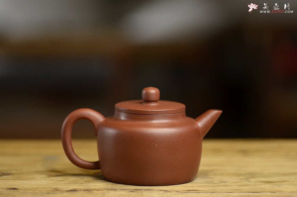 紫砂壶图片：山水之中作主人 摹古剑流德中 - 宜兴紫砂壶网