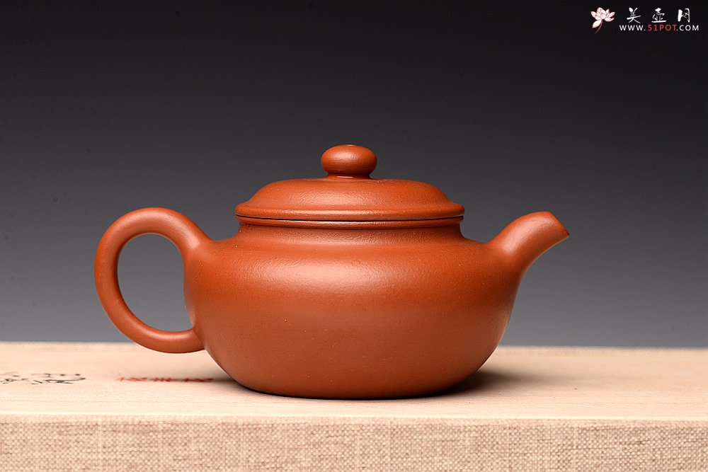 紫砂壶图片：优质朱泥 娇艳迷人 全手仿古 传统实用 - 宜兴紫砂壶网