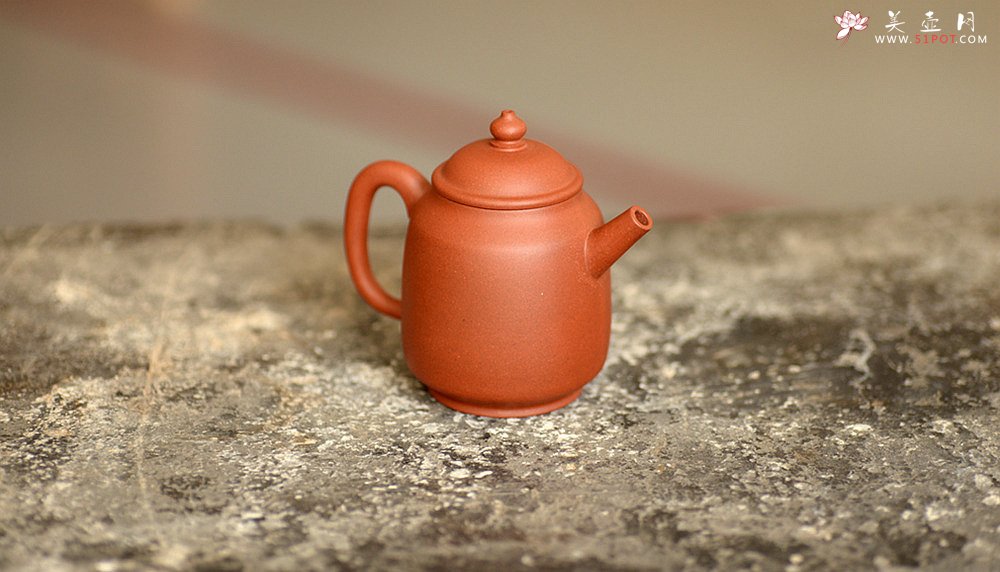 紫砂壶图片：美壶特惠 茶人最爱 实用耐品 炮管直流 红执 - 宜兴紫砂壶网