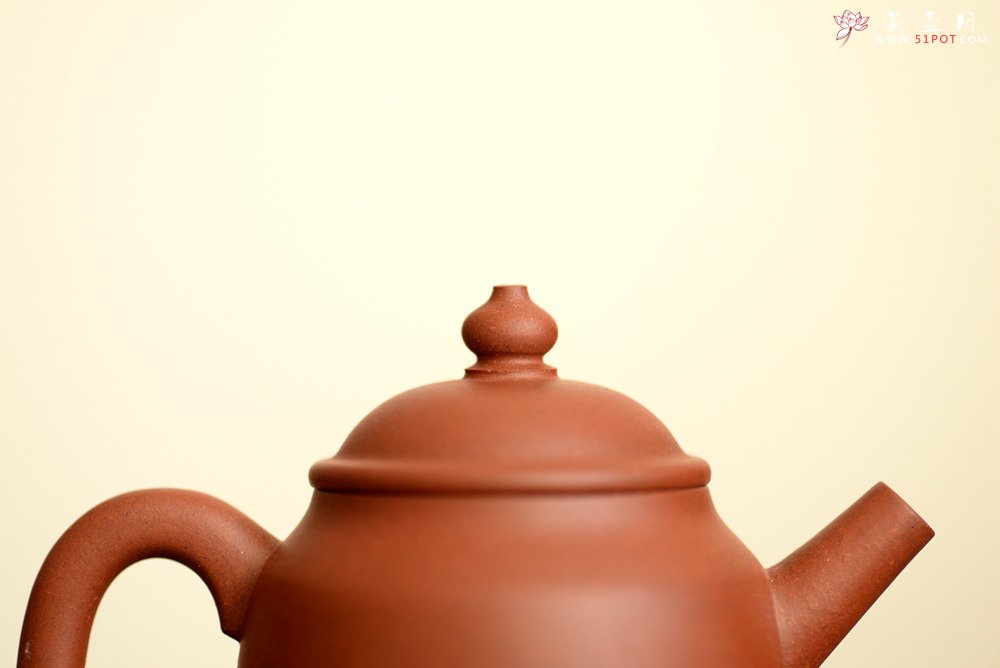 紫砂壶图片：美壶特惠 茶人最爱 实用耐品 炮管直流 红执 - 宜兴紫砂壶网