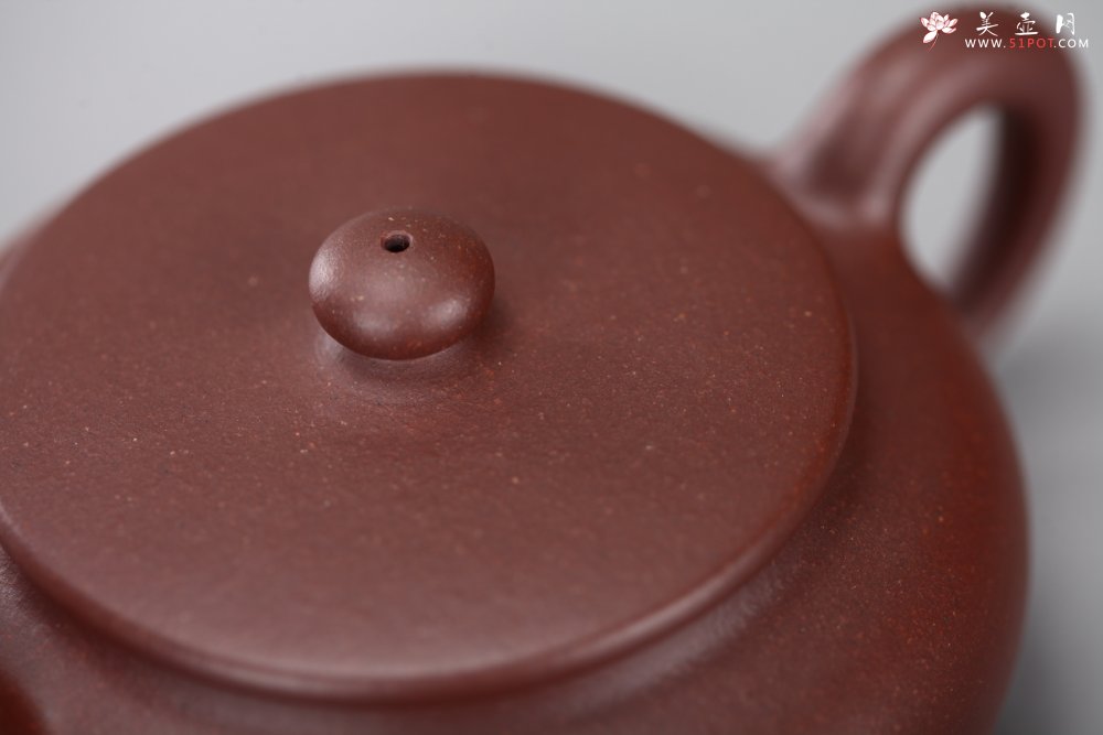 紫砂壶图片：美壶特惠 线条优美 扁仿古 - 宜兴紫砂壶网