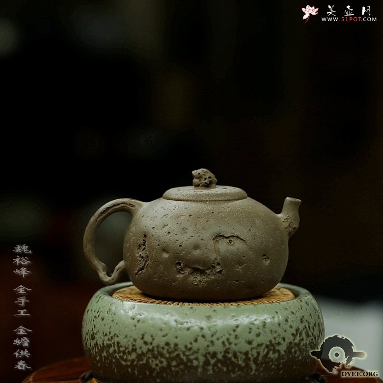 紫砂壶图片：金蟾龚春欣赏 - 宜兴紫砂壶网