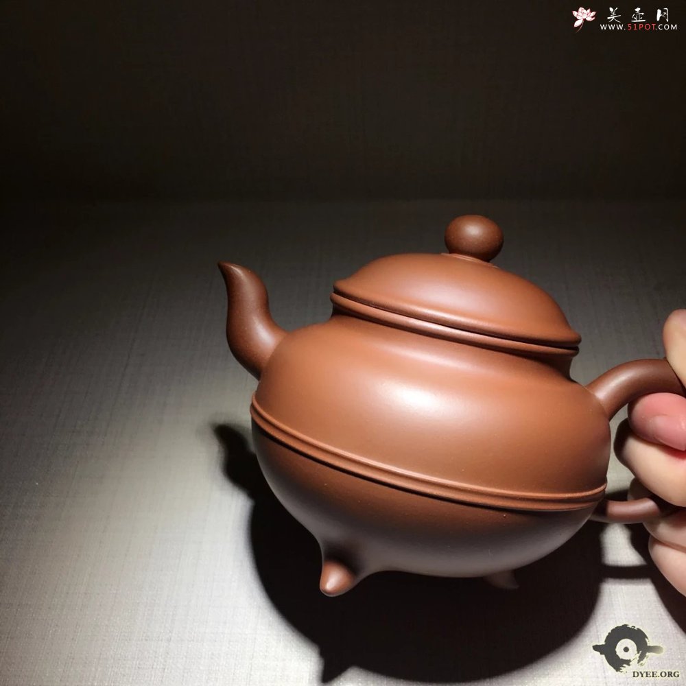 紫砂壶图片：三足腰线壶欣赏 - 宜兴紫砂壶网