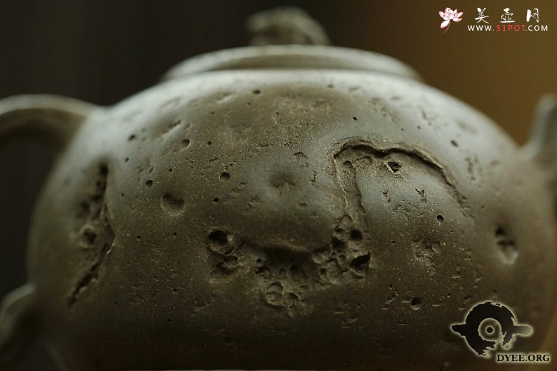 紫砂壶图片：金蟾龚春欣赏 - 宜兴紫砂壶网