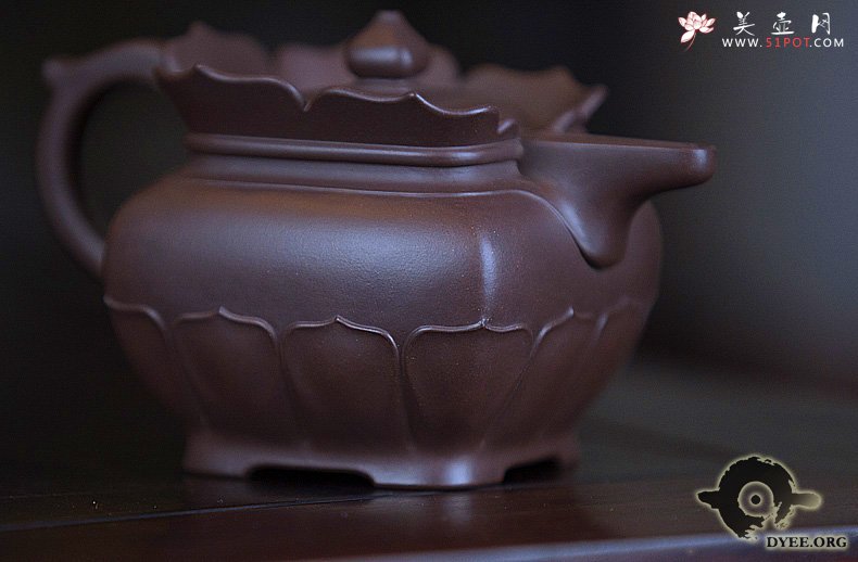 紫砂壶图片：莲花僧帽欣赏 - 宜兴紫砂壶网