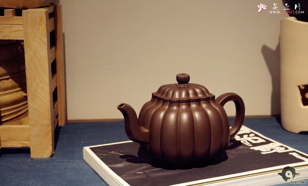 紫砂壶图片：方菊仅供欣赏 - 宜兴紫砂壶网