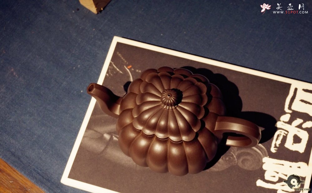 紫砂壶图片：方菊仅供欣赏 - 宜兴紫砂壶网