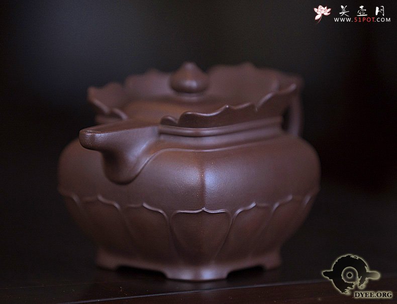 紫砂壶图片：莲花僧帽欣赏 - 宜兴紫砂壶网