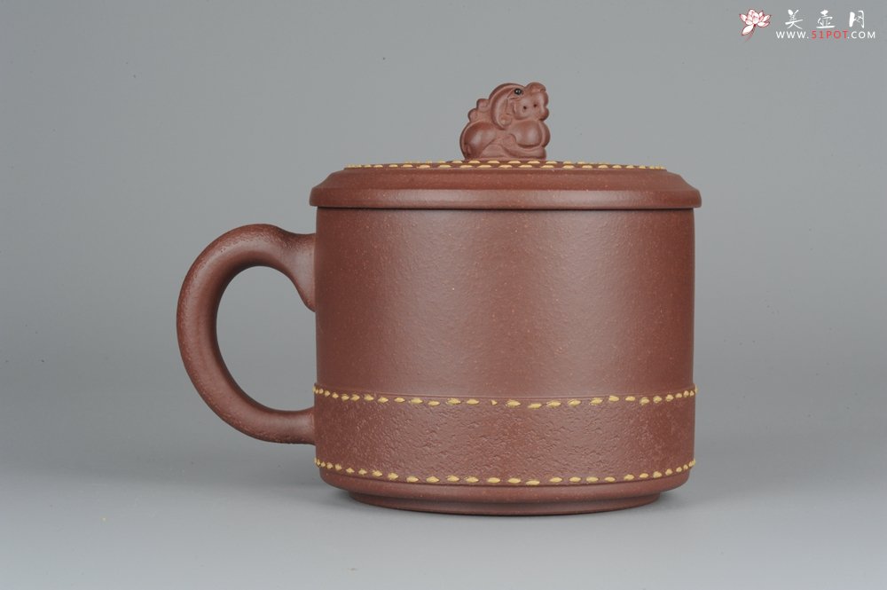 紫砂壶图片：美杯特惠 瑞狮杯 好料精工盖杯 - 宜兴紫砂壶网