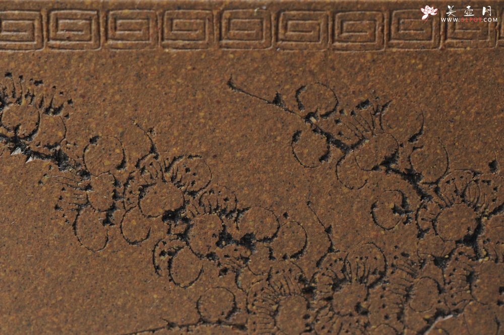 紫砂壶图片：唐文全手 刘华徒弟生益刻绘 老段泥 兽耳品茗杯 - 宜兴紫砂壶网