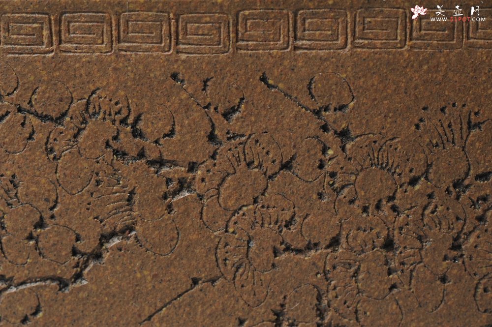 紫砂壶图片：唐文全手 刘华徒弟生益刻绘 老段泥 兽耳品茗杯 - 宜兴紫砂壶网