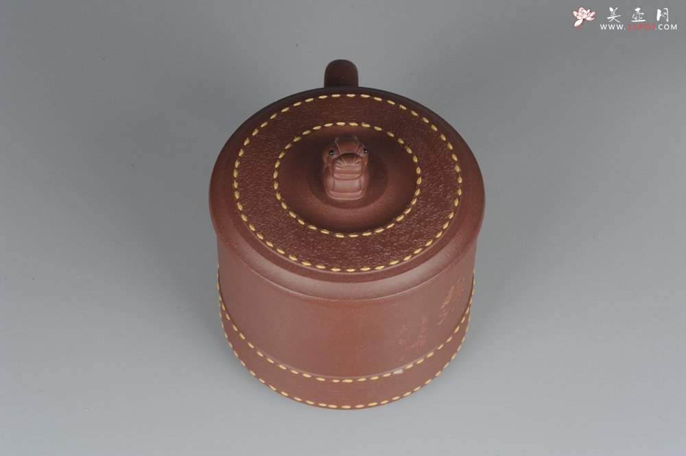 紫砂壶图片：美杯特惠 瑞狮杯 好料精工盖杯 - 宜兴紫砂壶网