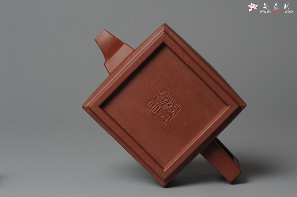 紫砂壶图片：线面挺快难度大全手工逸四方 - 宜兴紫砂壶网