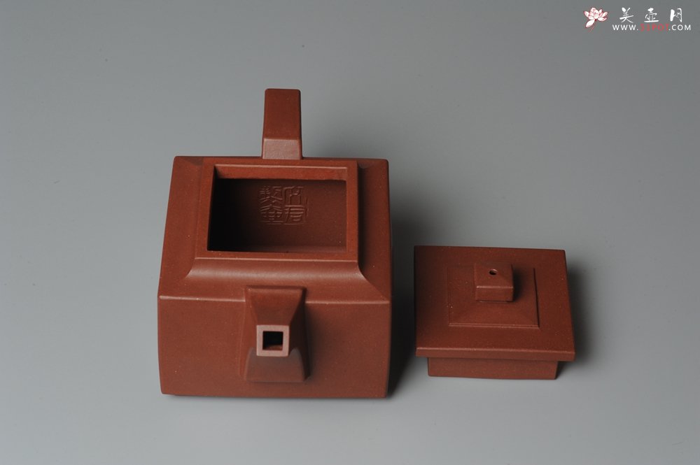 紫砂壶图片：线面挺快难度大全手工逸四方 - 宜兴紫砂壶网