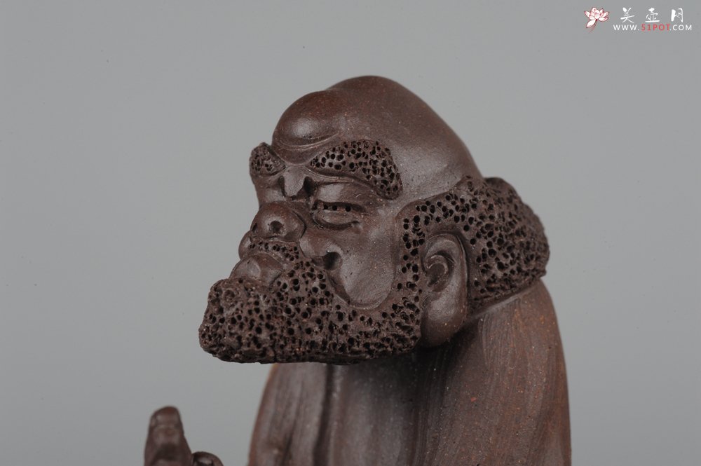 紫砂壶图片：精品小号树桩达摩茶宠摆件 神态生动  - 宜兴紫砂壶网