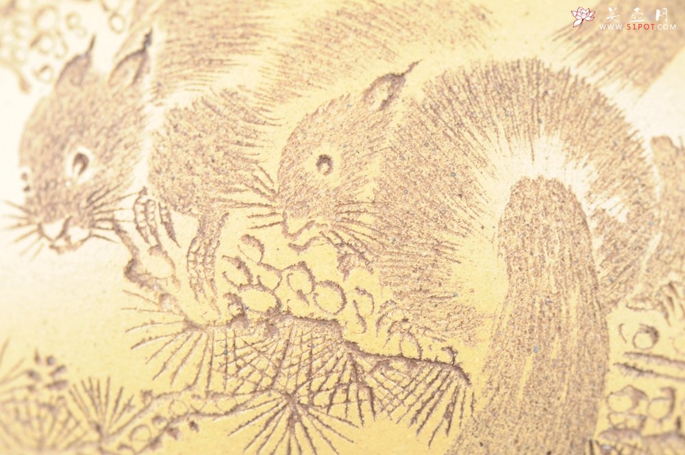 紫砂壶图片：国助唐文本绿西施  端庄 助工袁德波装饰  - 宜兴紫砂壶网