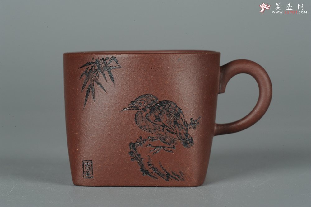 紫砂壶图片：全手工舍得套组 采用优质龙血砂泥料 助工袁德波精心装饰花鸟 - 宜兴紫砂壶网