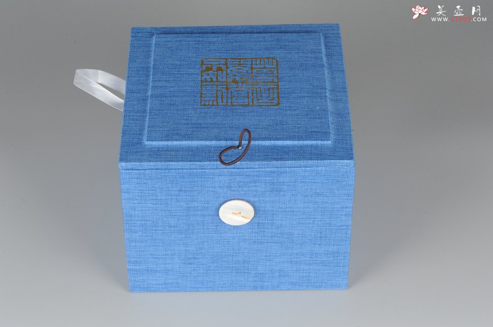 紫砂壶图片：美杯特惠精品紫砂盖杯 篆刻家张志伟教授装饰  - 宜兴紫砂壶网