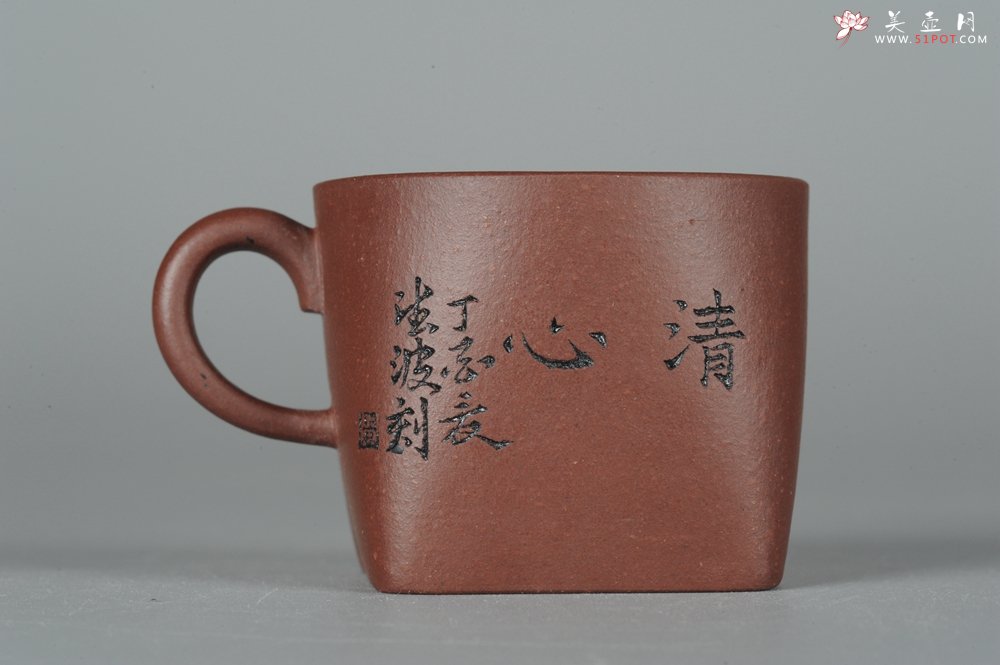 紫砂壶图片：全手工舍得套组 采用优质龙血砂泥料 助工袁德波精心装饰花鸟 - 宜兴紫砂壶网