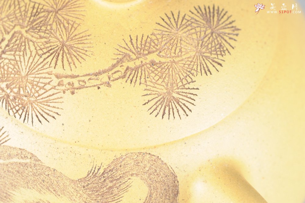 紫砂壶图片：国助唐文本绿西施  端庄 助工袁德波装饰  - 宜兴紫砂壶网