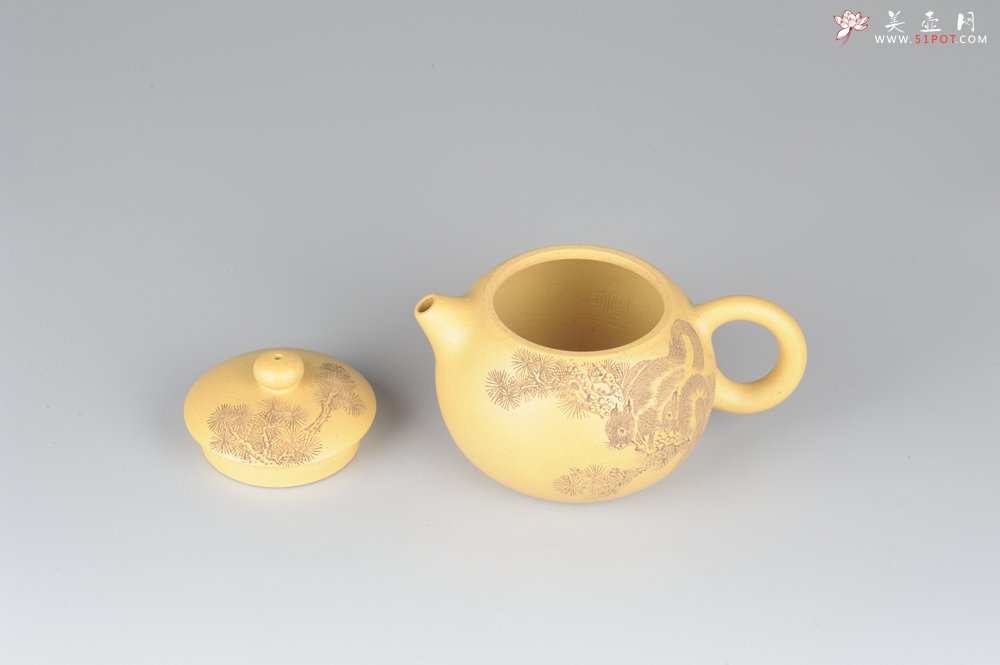 紫砂壶图片：国助唐文本绿西施  端庄 助工袁德波装饰  - 宜兴紫砂壶网