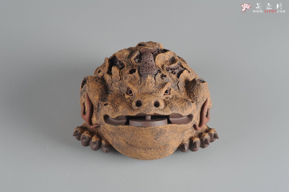 紫砂壶图片：特惠醉美树皮金蟾茶宠 灵性十足 寓意招财进宝 - 宜兴紫砂壶网