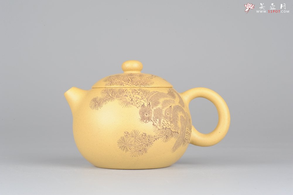 紫砂壶图片：国助唐文本绿西施  端庄 助工袁德波装饰  - 宜兴紫砂壶网