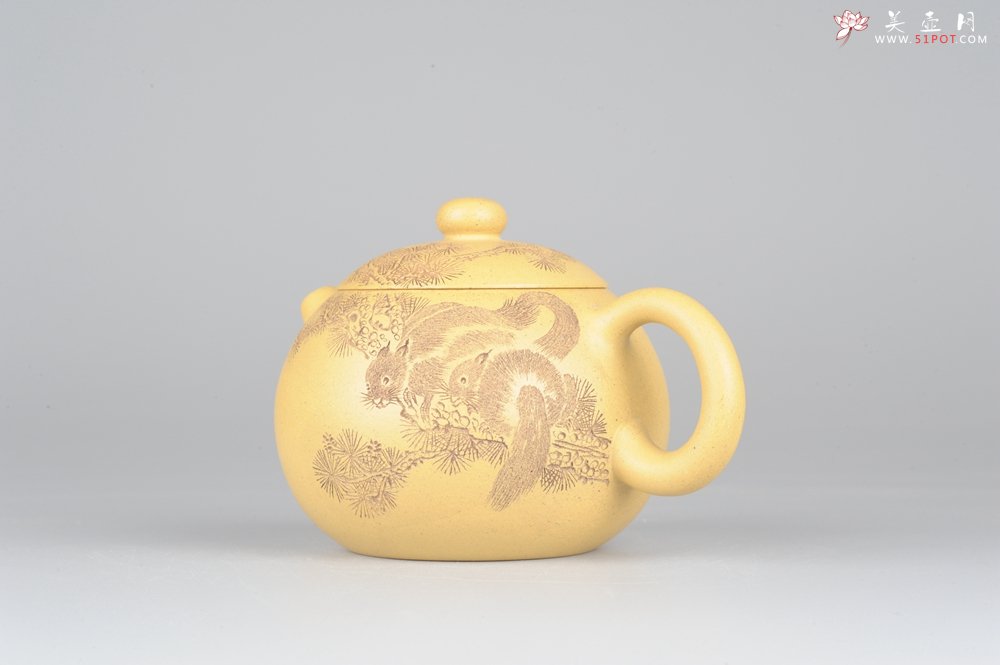 紫砂壶图片：国助唐文本绿西施  端庄 助工袁德波装饰  - 宜兴紫砂壶网