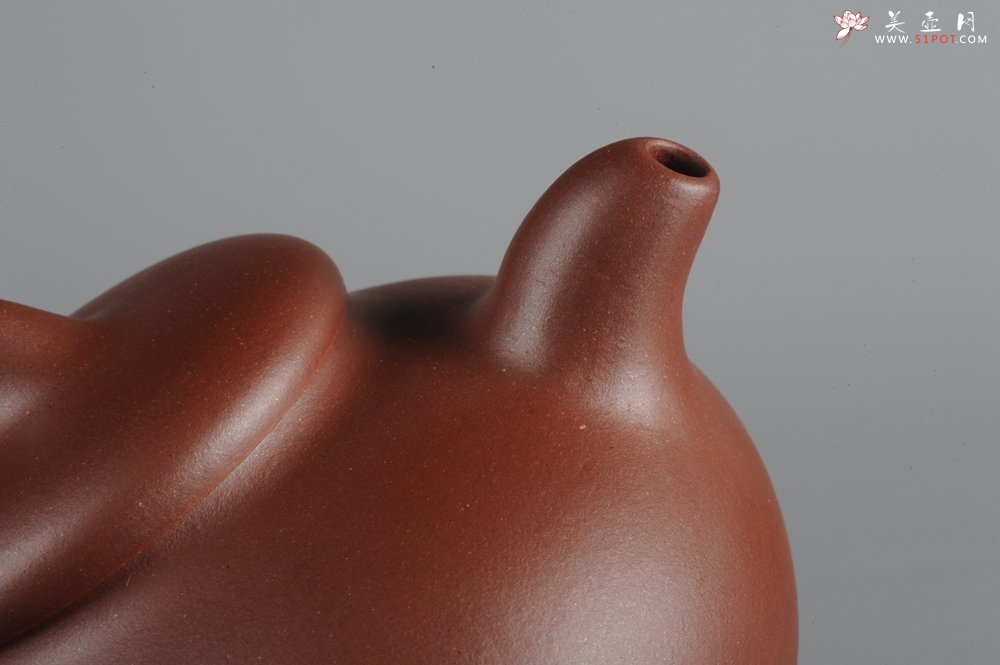 紫砂壶图片：美壶特惠 黄龙山底槽青 传统之茄段 - 宜兴紫砂壶网