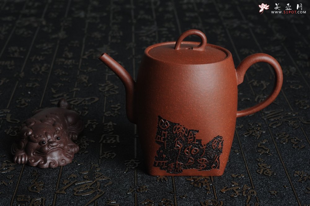 紫砂壶图片：何瑞精心装饰全手工舍得套组6件套 - 宜兴紫砂壶网