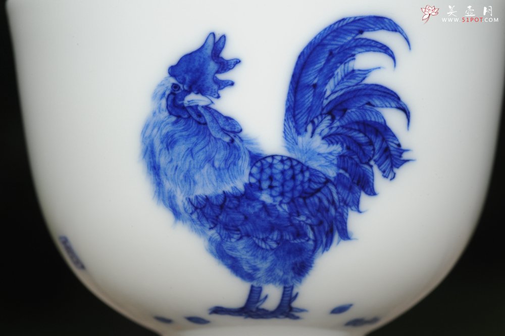 紫砂壶图片：生肖鸡 景德镇全手工手绘青花主人杯 - 宜兴紫砂壶网