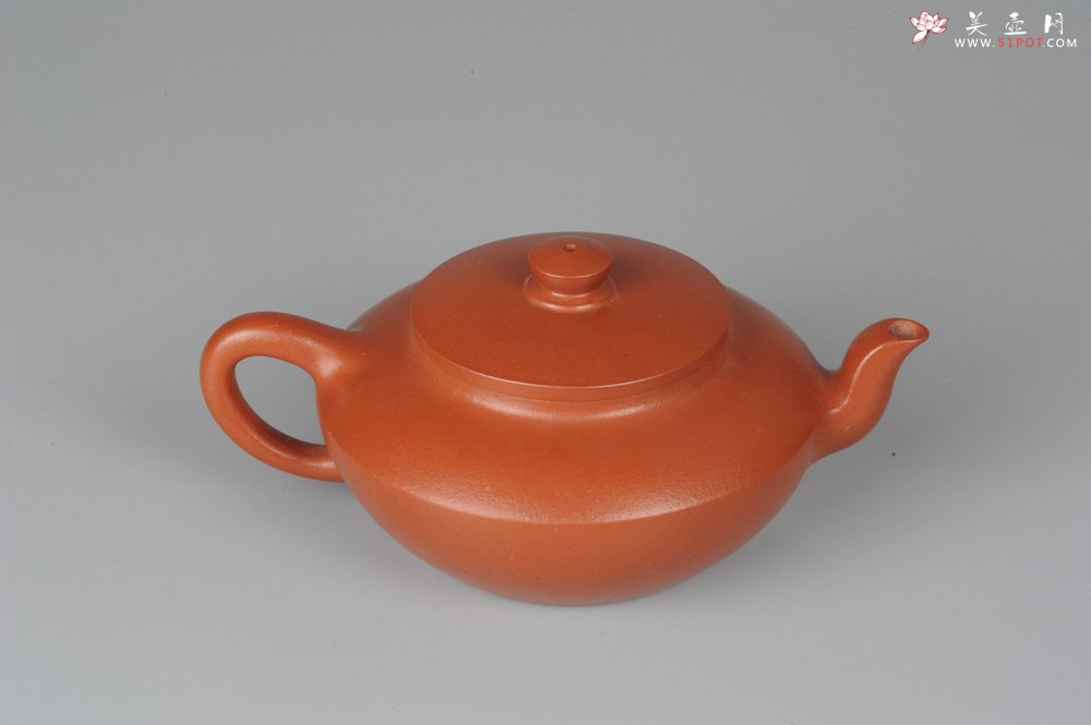 紫砂壶图片：精品朱泥全手工折肩加刹凹成型汉扁 作品老辣 老味十足 - 宜兴紫砂壶网
