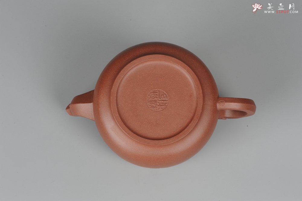 紫砂壶图片：美壶特惠 双龙戏珠 - 宜兴紫砂壶网