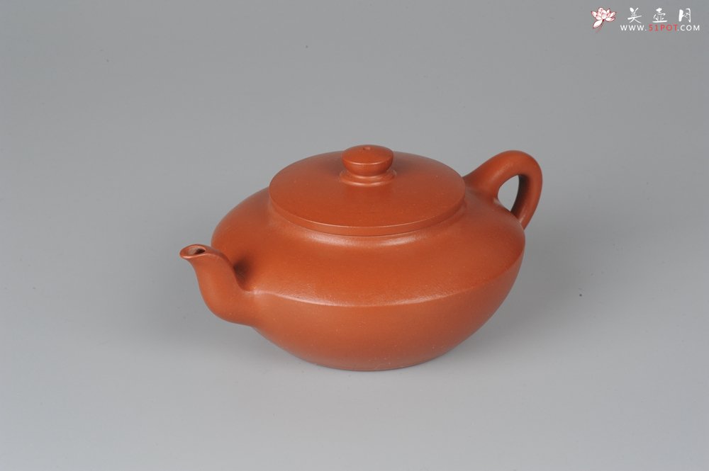 紫砂壶图片：精品朱泥全手工折肩加刹凹成型汉扁 作品老辣 老味十足 - 宜兴紫砂壶网