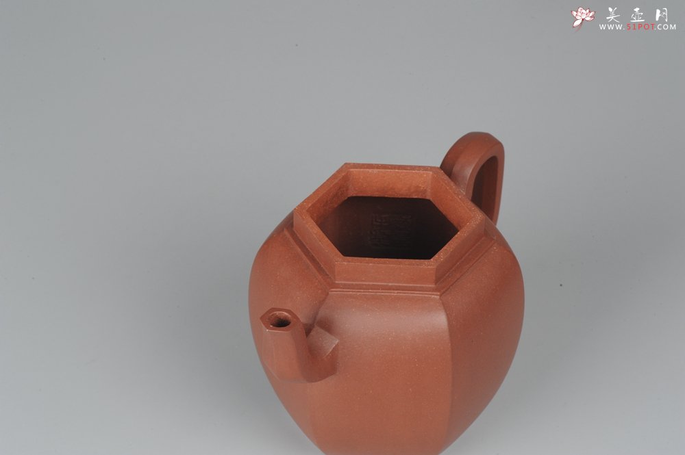 紫砂壶图片：美壶特惠 全手工六方宫灯壶 高挑大气 - 宜兴紫砂壶网